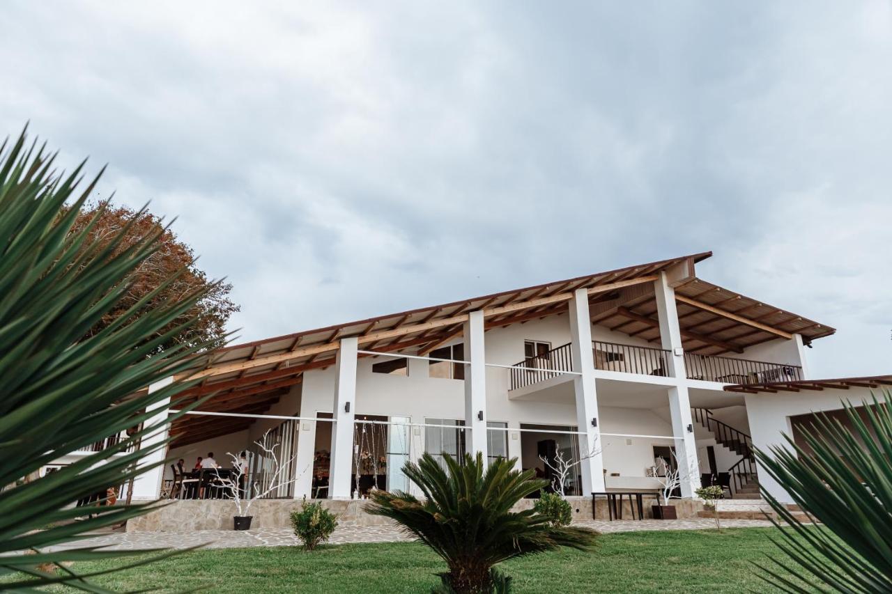 Injir Village Hotel Gudauta Exterior photo
