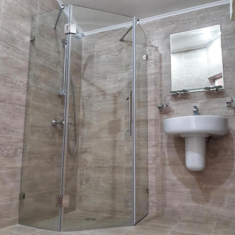 Injir Village Hotel Gudauta Room photo